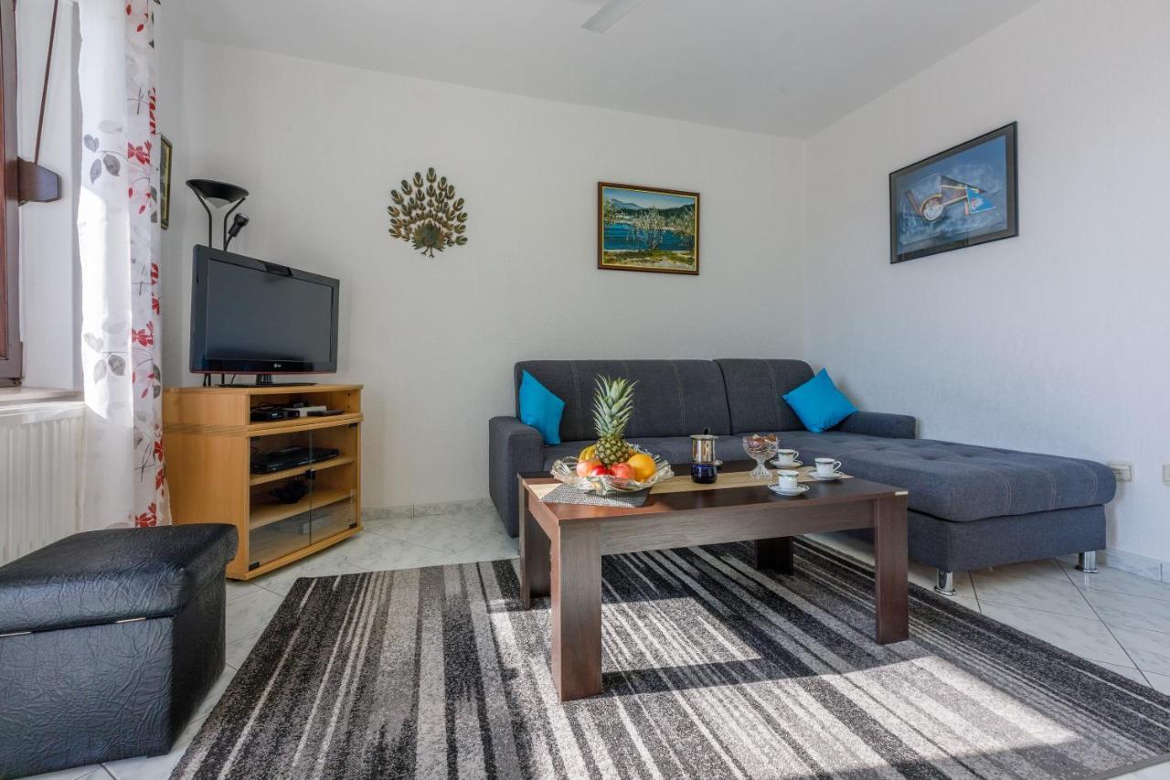 Apartments Budzyn Novi Vinodolski Eksteriør billede