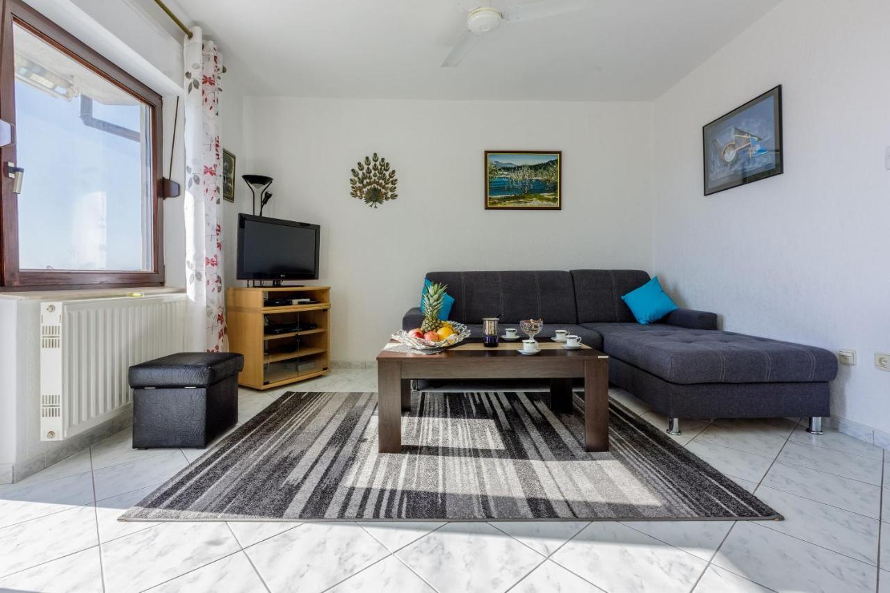 Apartments Budzyn Novi Vinodolski Eksteriør billede