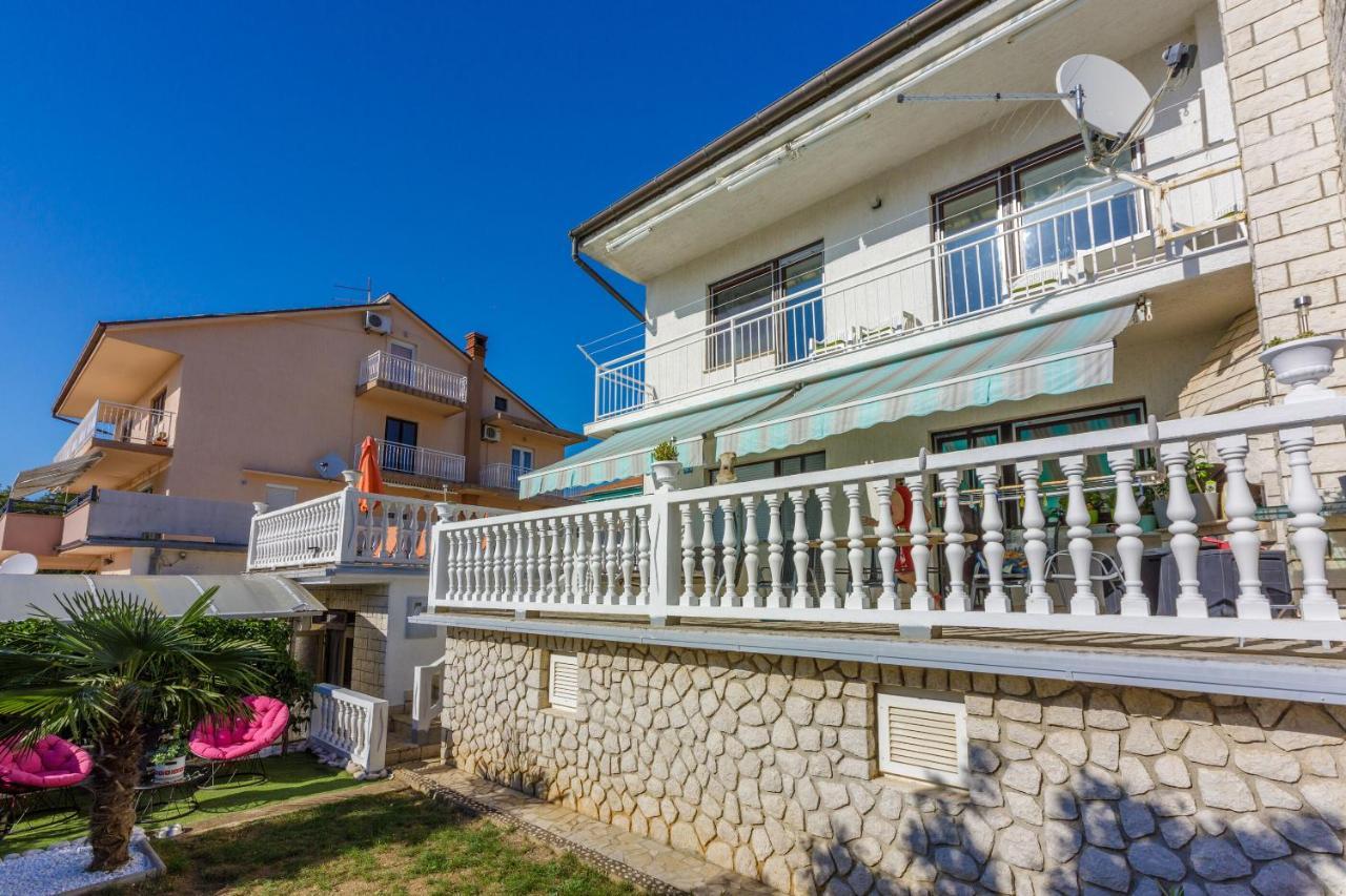 Apartments Budzyn Novi Vinodolski Eksteriør billede